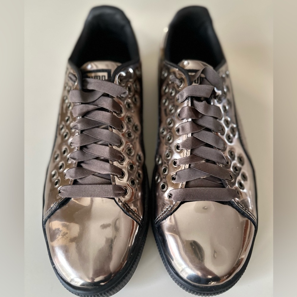 PUMA womens Basket XL Lace Metal WnSneaker
Size 10